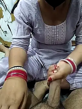 Snapshot of Sexy_Seductive_couple chatting on April 8, 2026, 4:29 pm Sexy Seductive couple online show from April 8, 2026, 4:29 pm