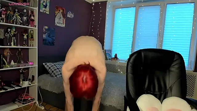 sweet peach    online show from May 11, 2026, 6:27 pm