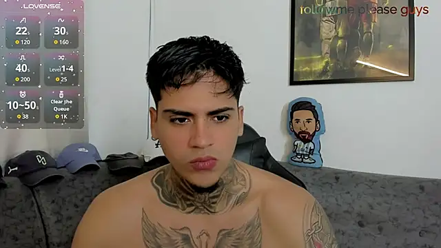 sweetlatinoboy online show from June 21, 2026, 12:41 pm