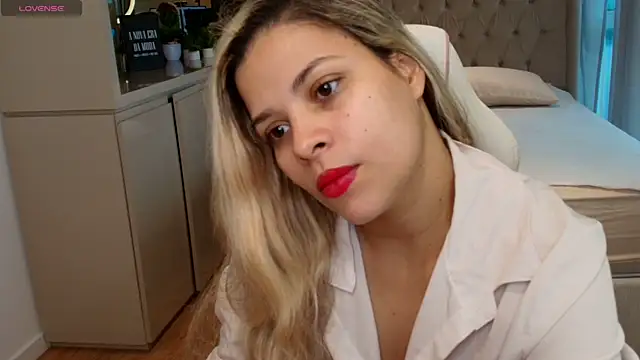 Snapshot of Florence_Ford chatting on June 26, 2026, 11:03 am Florence Ford online show from June 26, 2026, 11:03 am
