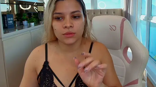 Snapshot of Florence_Ford chatting on July 2, 2026, 11:16 am Florence Ford online show from July 2, 2026, 11:16 am