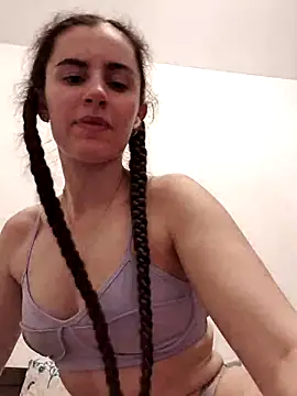 starlight mo online show from April 18, 2026, 7:51 pm