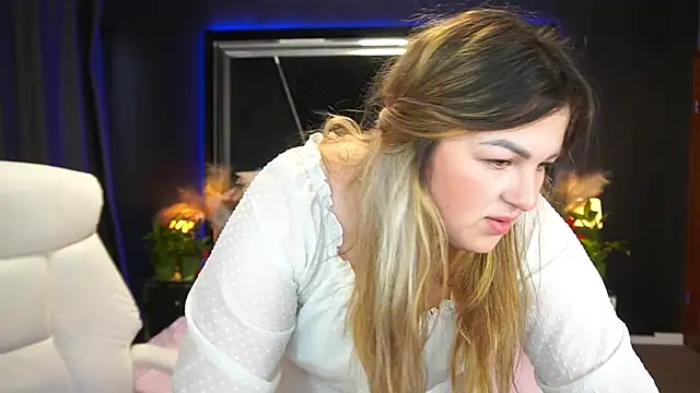 AlissyaGrayy online show from May 17, 2026, 5:49 am