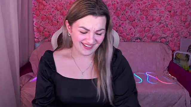 AlissyaGrayy online show from June 24, 2026, 6:01 am