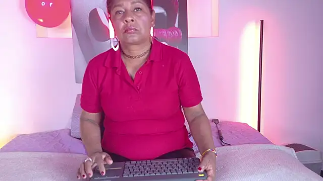 Miia Blace online show from June 18, 2026, 4:02 am