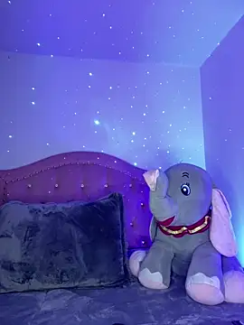 Maddy 4x online show from March 17, 2026, 4:28 am