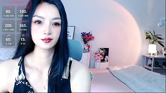 Evelyn-007 online show from April 16, 2026, 6:41 pm