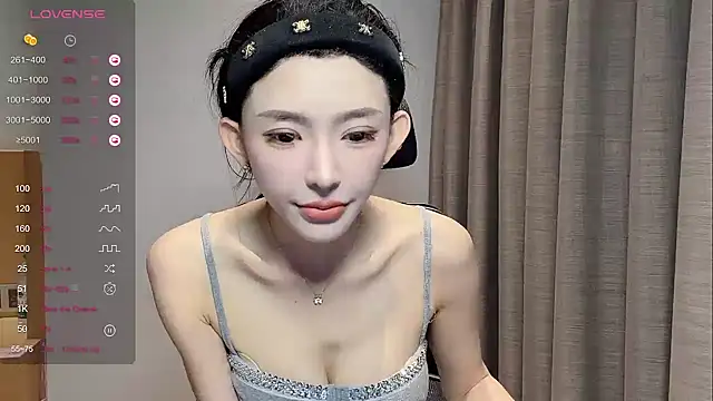 kiki-12 online show from April 21, 2026, 2:51 am