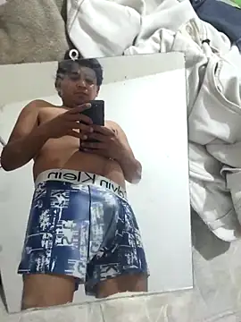 Snapshot of DELTA04SSJ chatting on April 12, 2026, 11:48 am DELTA04SSJ online show from April 12, 2026, 11:48 am