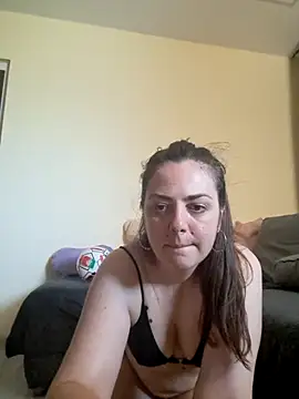 Snapshot of Arya_Malone chatting on June 22, 2026, 7:05 am Arya Malone online show from June 22, 2026, 7:05 am