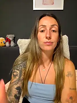 NicoleKaiser online show from May 7, 2026, 6:13 pm