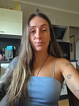 NicoleKaiser online show from June 24, 2026, 5:01 pm