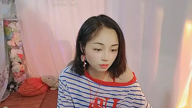 Snapshot of Puresnow chatting on July 28, 2026, 1:43 pm Puresnow online show from July 28, 2026, 1:43 pm