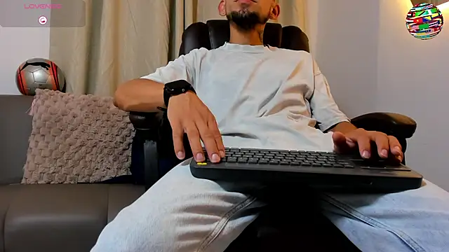 Steban silv online show from June 15, 2026, 11:01 am
