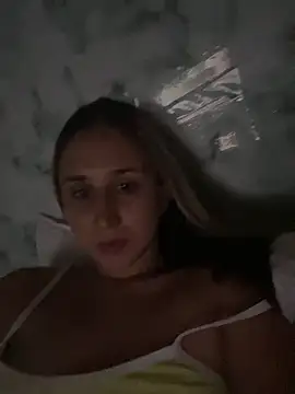 VictoriaWhitmore online show from April 6, 2026, 3:59 am