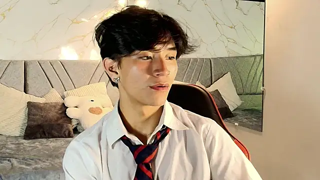 cococumps online show from April 13, 2026, 11:16 am