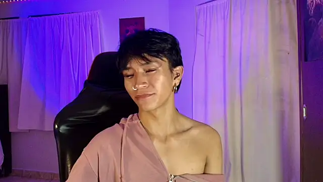 Snapshot of cococumps chatting on June 20, 2026, 1:30 am cococumps online show from June 20, 2026, 1:30 am