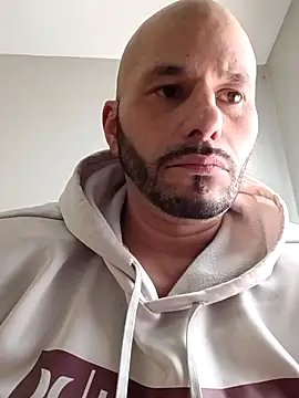 chicostyk online show from March 19, 2026, 4:33 pm