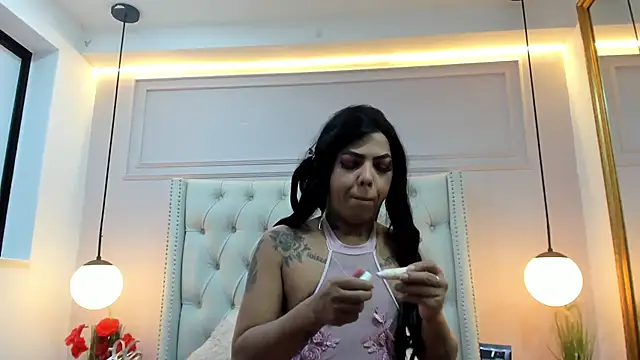 MiiaRestrepo online show from April 18, 2026, 11:36 am