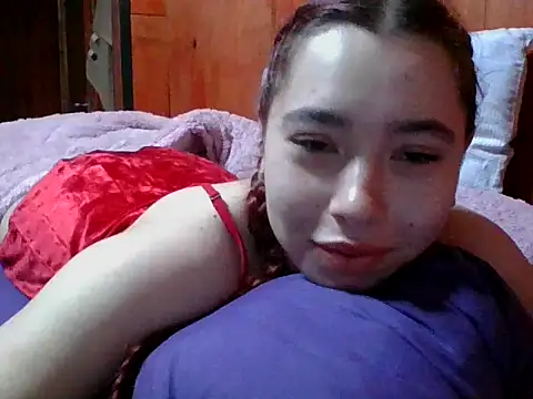 Annisof000 online show from March 28, 2026, 10:04 am