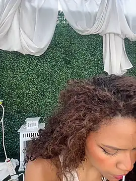 CurlyOopsieXXX online show from July 2, 2026, 9:21 pm
