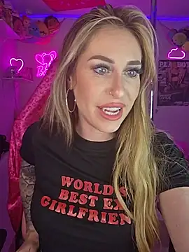 Snapshot of laurenlotus chatting on August 6, 2026, 1:18 am laurenlotus online show from August 6, 2026, 1:18 am