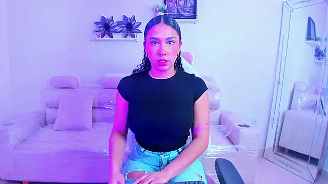 april smiith1 online show from April 22, 2026, 12:28 pm