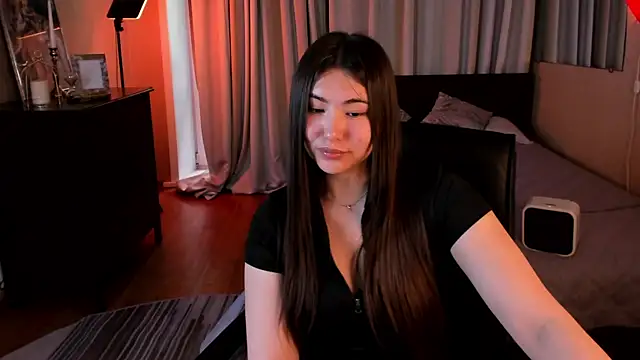 IceIcebabe  online show from May 15, 2026, 11:45 pm