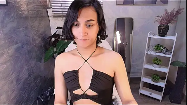 Zoee Kiss  online show from April 13, 2026, 9:09 pm
