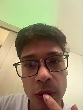 ronald maximo19 online show from March 20, 2026, 3:50 pm