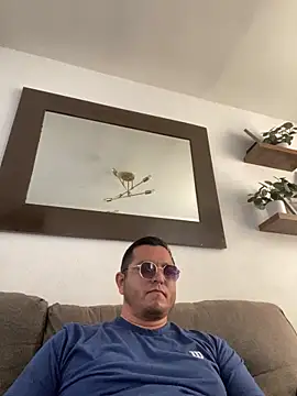 Snapshot of HOTB0Y18 chatting on March 24, 2026, 7:41 pm HOTB0Y18 online show from March 24, 2026, 7:41 pm