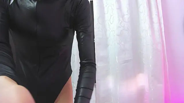 Emma Trans online show from March 31, 2026, 10:54 pm