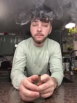 dommydom7177 online show from March 27, 2026, 1:11 am