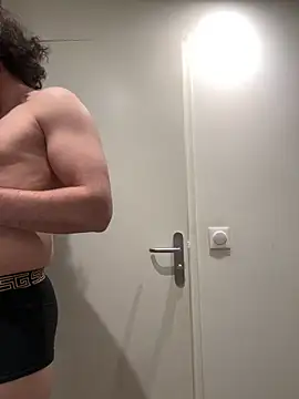 dior sauvagee online show from March 19, 2026, 3:32 am