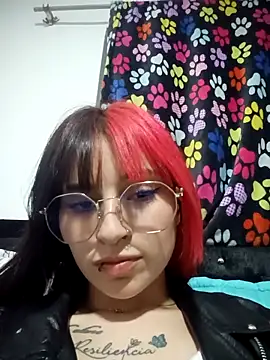 CandyHotDevil online show from March 20, 2026, 1:54 am