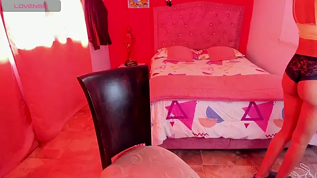 Sofia Hot Latina online show from April 8, 2026, 8:20 pm