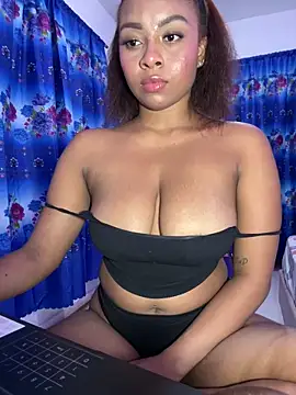Snapshot of Kloe_rousse01 chatting on May 22, 2026, 7:59 am Kloe rousse01 online show from May 22, 2026, 7:59 am