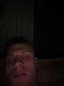 RAVENTREY1 online show from March 31, 2026, 6:58 am