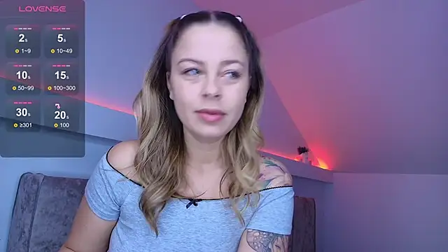 Snapshot of BluEyesKate chatting on March 28, 2026, 4:01 am BluEyesKate online show from March 28, 2026, 4:01 am