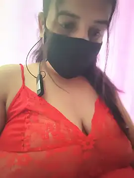 Snapshot of REENA-STRIP chatting on May 19, 2026, 6:20 am REENA-STRIP online show from May 19, 2026, 6:20 am