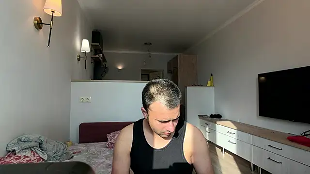 Snapshot of Daniel_ice chatting on March 28, 2026, 1:33 pm Daniel ice online show from March 28, 2026, 1:33 pm