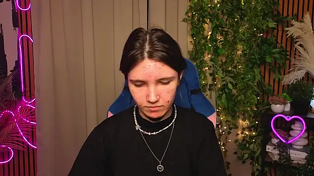 CarmenPhillips online show from March 22, 2026, 6:17 am