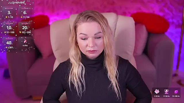 JuliaBlond online show from March 19, 2026, 3:38 pm