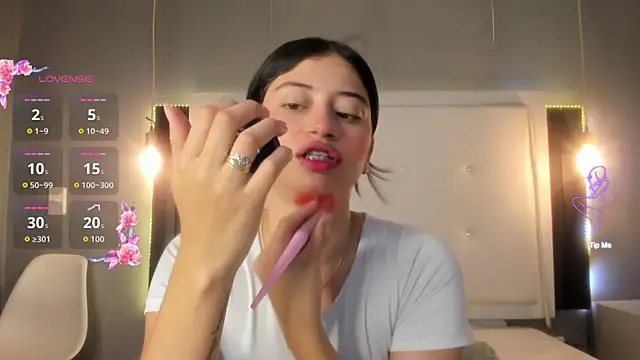 mia gomez7 online show from May 18, 2026, 8:03 pm