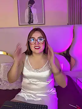 Renata Jones1 online show from March 28, 2026, 1:54 pm