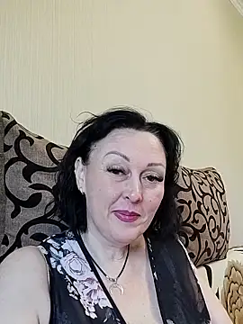 HelgaDennis online show from May 16, 2026, 7:27 am