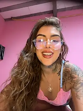 miiabellovic online show from May 26, 2026, 11:23 pm