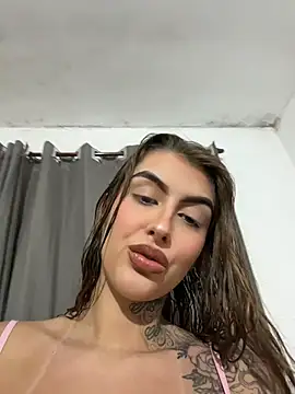 Snapshot of miiabellovic chatting on July 9, 2026, 12:37 am miiabellovic online show from July 9, 2026, 12:37 am