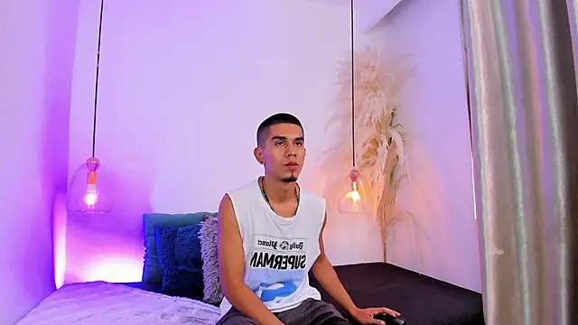 your d0ll1 online show from May 27, 2026, 12:35 pm