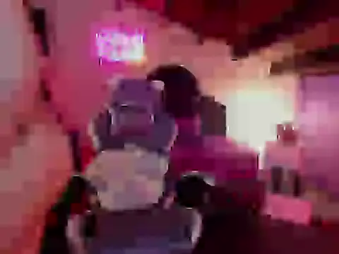 CristalZafiro online show from May 16, 2026, 1:13 am